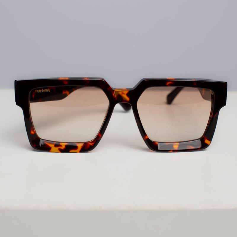 tortie sh044