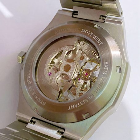 Coffret Premium Montre Iconique<br> «Hardlex Luxury White» <br>Edition limitée et numérotée